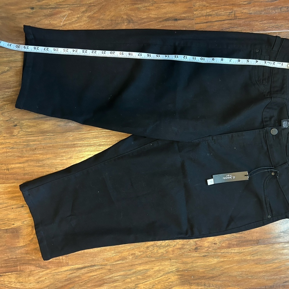 D. Jeans Black Denim Capri Pants Women’s Size 22W NWT 🖤 - Picture 5 of 8